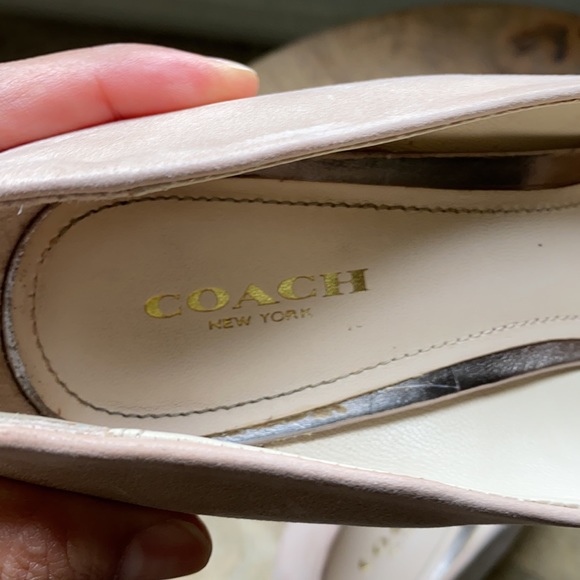 Rose gold Coach wedges in used but good condition - Picture 6 of 9